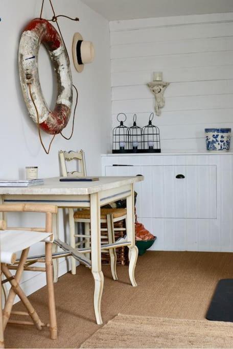 A Unique, Off-Grid Eco Friendly Beach House. Wolferton (King's Lynn) Exterior foto